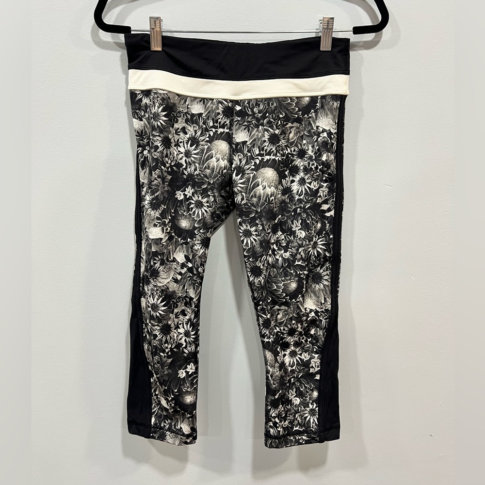 Lululemon Leggings cropped size 6